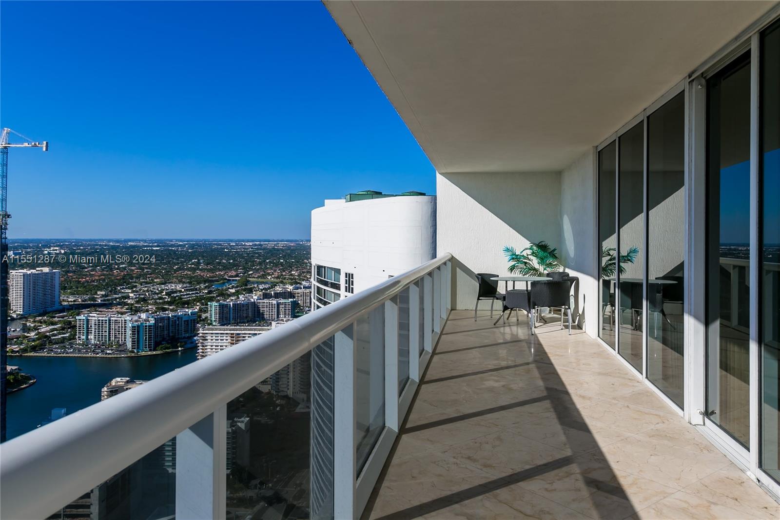 1830 S Ocean Dr 4606, Hallandale Beach, Florida 33009, 2 Bedrooms Bedrooms, ,2 BathroomsBathrooms,Residentiallease,For Rent,1830 S Ocean Dr 4606,A11551287