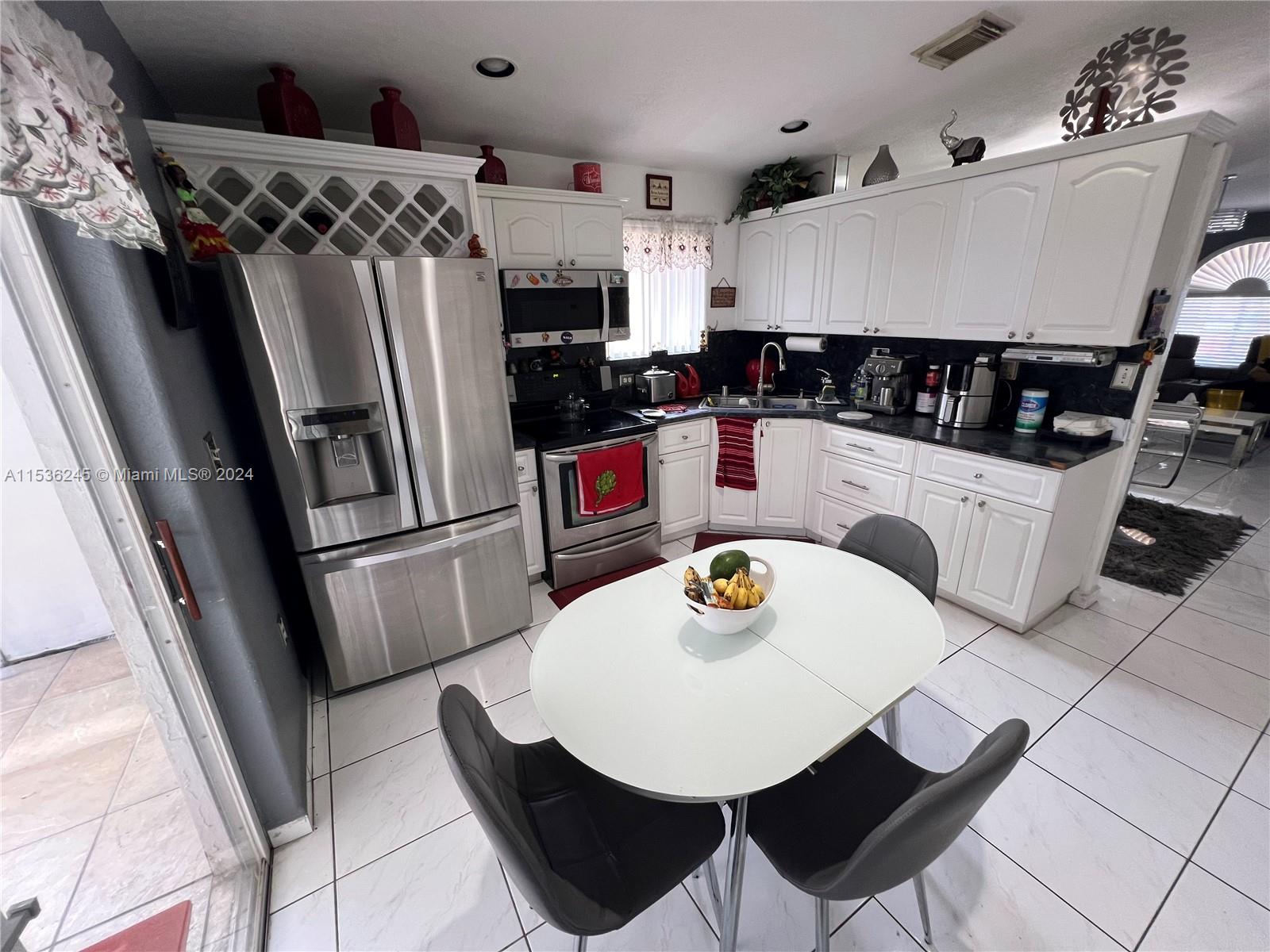 7020 35th Ave, Hialeah, FL, 33018 United States, 3 Bedrooms Bedrooms, ,2 BathroomsBathrooms,Residential,For Sale,35th Ave,A11536245