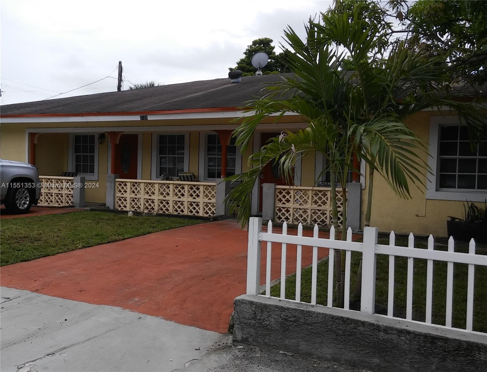 2120 NW 27th St EAST, Oakland Park, Florida 33311, 3 Bedrooms Bedrooms, ,2 BathroomsBathrooms,Residentiallease,For Rent,2120 NW 27th St EAST,A11551353