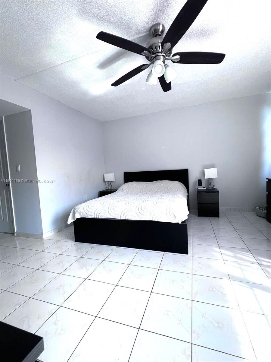 1670 191st St, Miami, FL, 33179 United States, 2 Bedrooms Bedrooms, ,2 BathroomsBathrooms,Residential,For Sale,191st St,A11550135