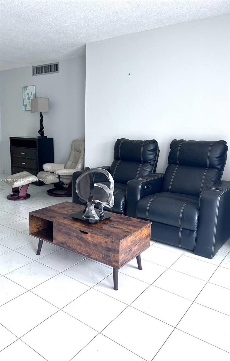 1670 191st St, Miami, FL, 33179 United States, 2 Bedrooms Bedrooms, ,2 BathroomsBathrooms,Residential,For Sale,191st St,A11550135