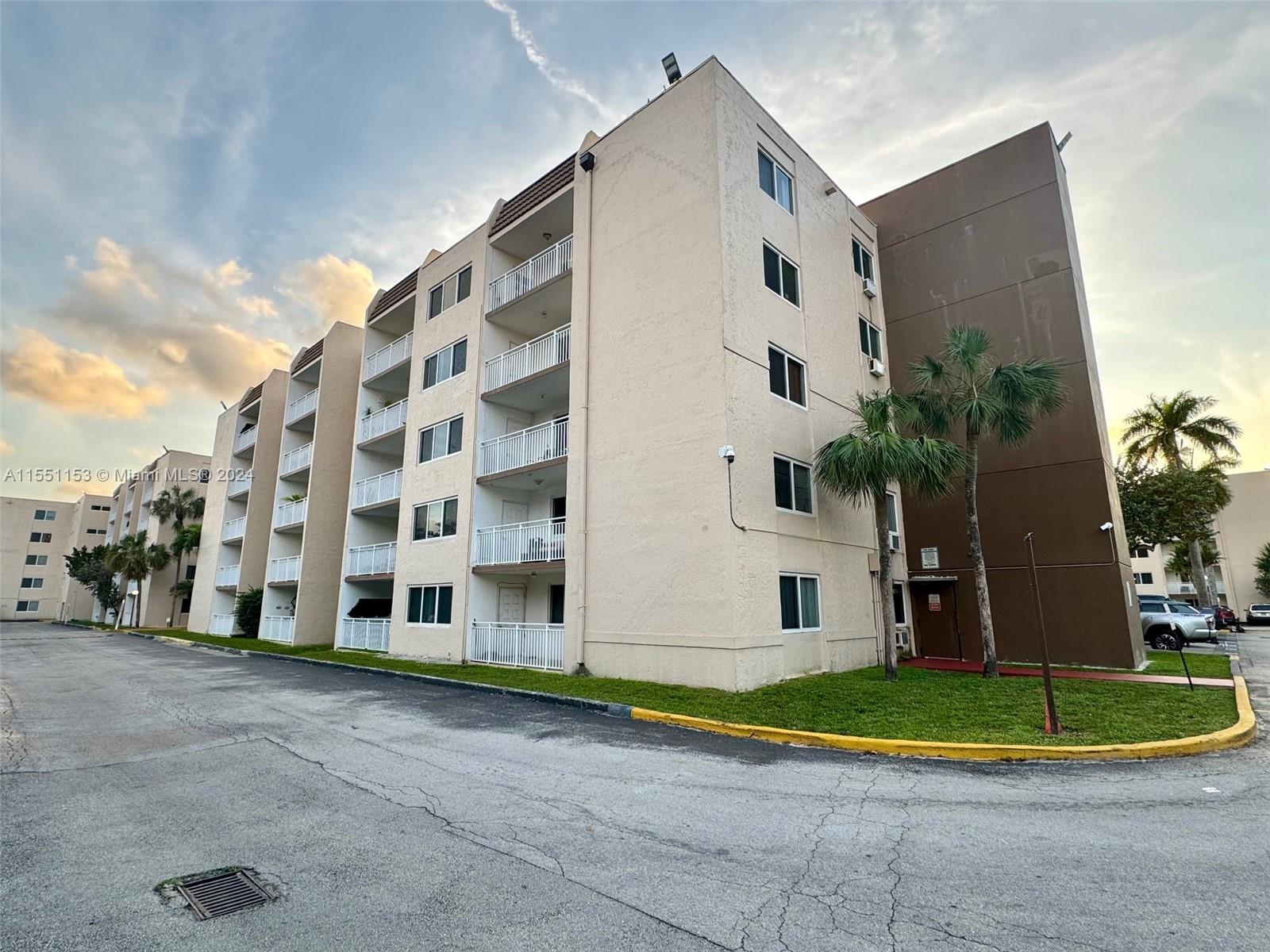 6930 Miami Gardens Dr, Hialeah, FL, 33015 United States, 1 Bedroom Bedrooms, ,1 BathroomBathrooms,Residential,For Sale,Miami Gardens Dr,A11551153