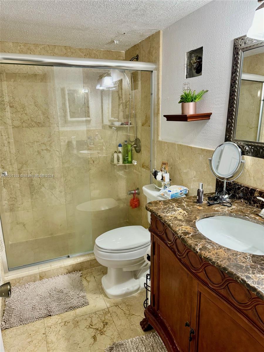 6930 Miami Gardens Dr, Hialeah, FL, 33015 United States, 1 Bedroom Bedrooms, ,1 BathroomBathrooms,Residential,For Sale,Miami Gardens Dr,A11551153