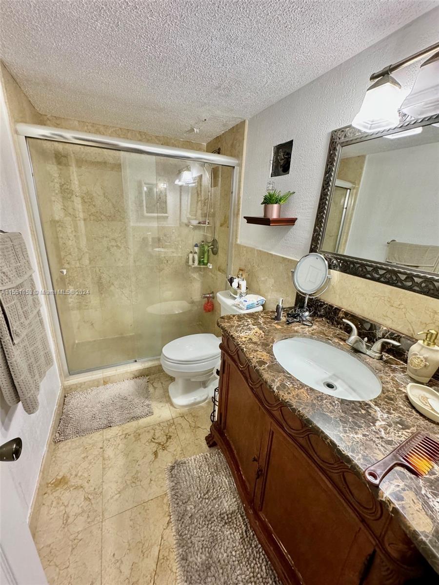 6930 Miami Gardens Dr, Hialeah, FL, 33015 United States, 1 Bedroom Bedrooms, ,1 BathroomBathrooms,Residential,For Sale,Miami Gardens Dr,A11551153