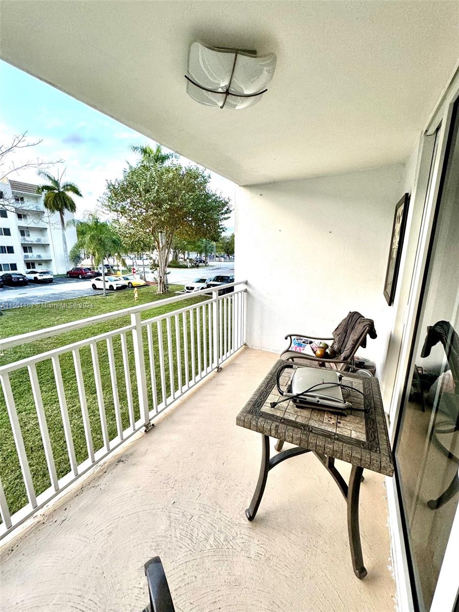 6930 Miami Gardens Dr, Hialeah, FL, 33015 United States, 1 Bedroom Bedrooms, ,1 BathroomBathrooms,Residential,For Sale,Miami Gardens Dr,A11551153