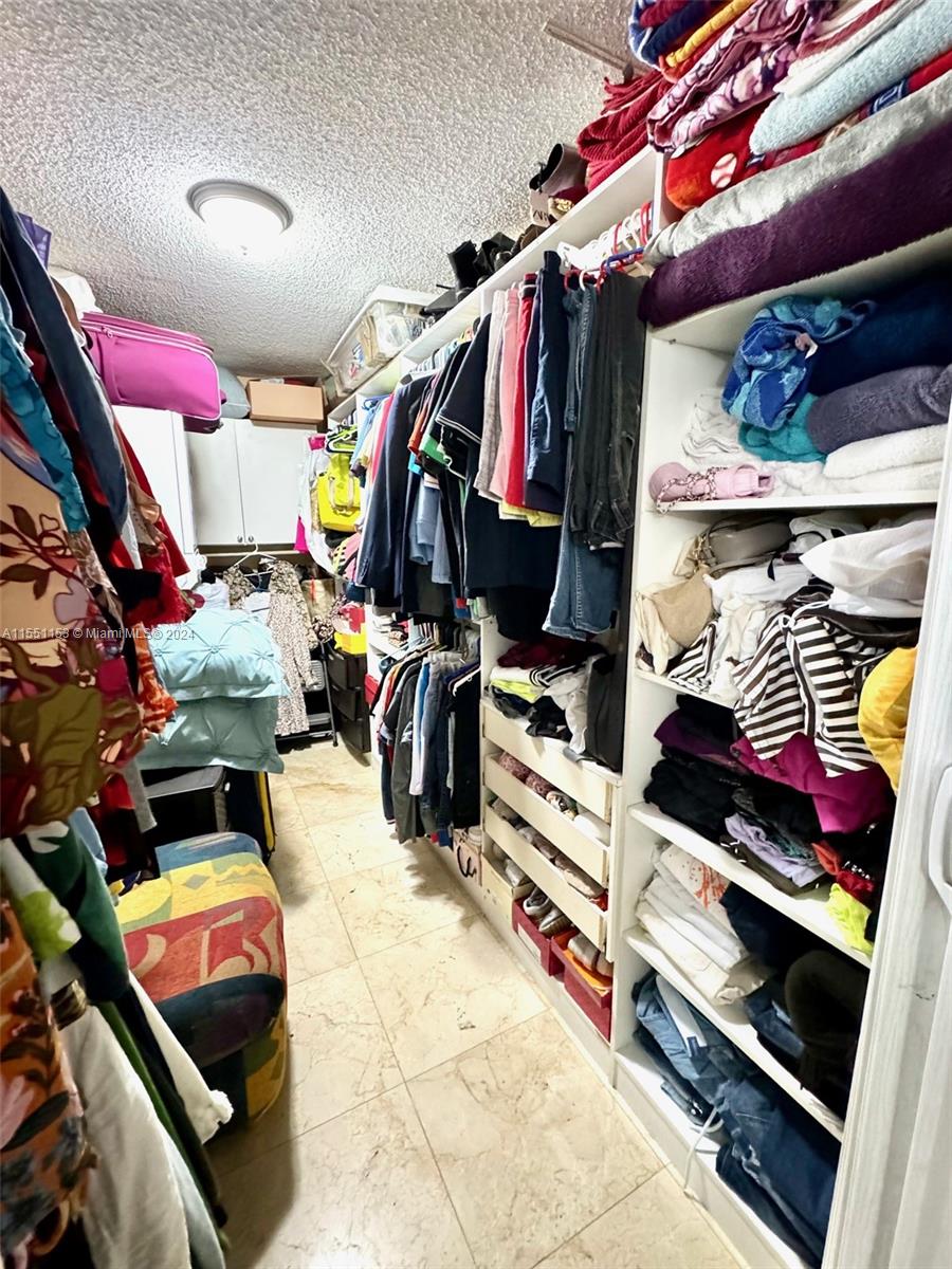 6930 Miami Gardens Dr, Hialeah, FL, 33015 United States, 1 Bedroom Bedrooms, ,1 BathroomBathrooms,Residential,For Sale,Miami Gardens Dr,A11551153