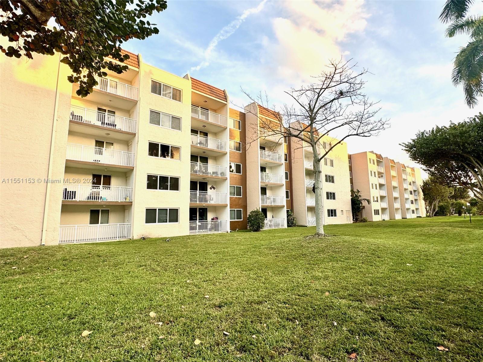 6930 Miami Gardens Dr, Hialeah, FL, 33015 United States, 1 Bedroom Bedrooms, ,1 BathroomBathrooms,Residential,For Sale,Miami Gardens Dr,A11551153