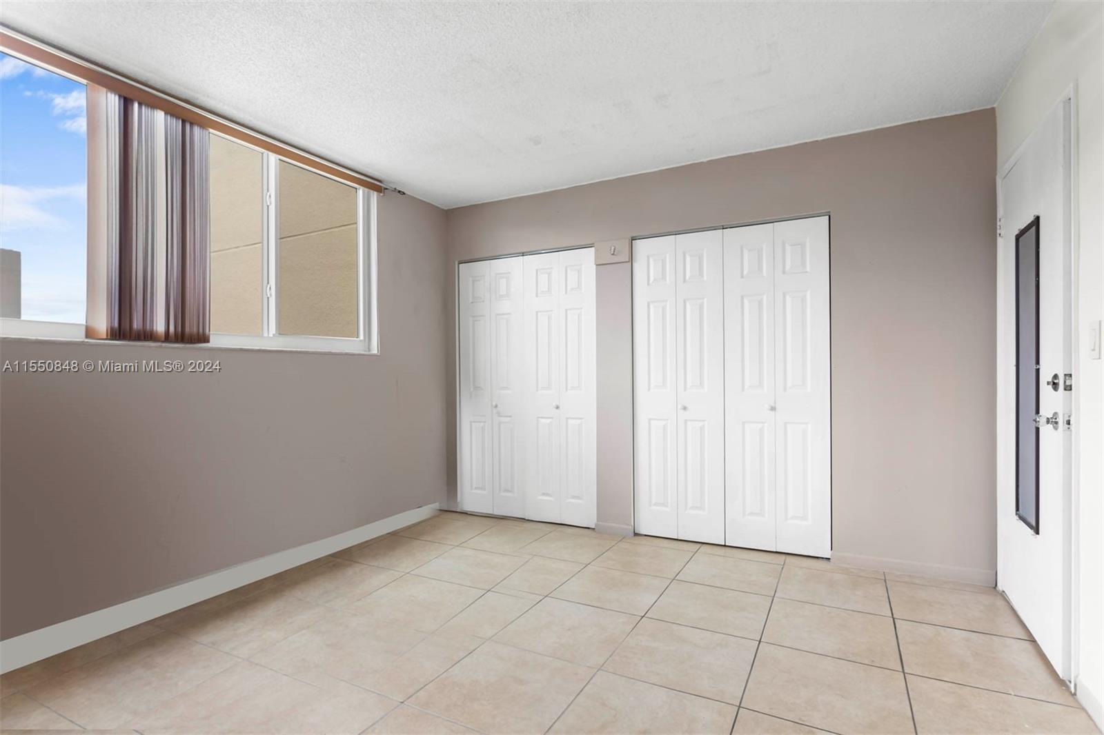 8050 NW 8th St 1305, Miami, Florida 33126, 1 Bedroom Bedrooms, ,1 BathroomBathrooms,Residential,For Sale,8050 NW 8th St 1305,A11550848