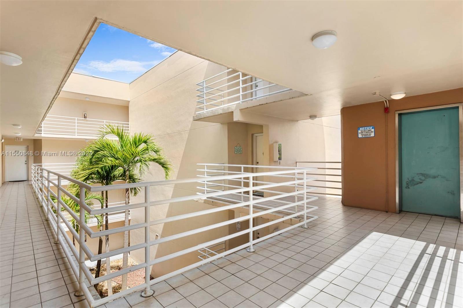 8050 NW 8th St 1305, Miami, Florida 33126, 1 Bedroom Bedrooms, ,1 BathroomBathrooms,Residential,For Sale,8050 NW 8th St 1305,A11550848