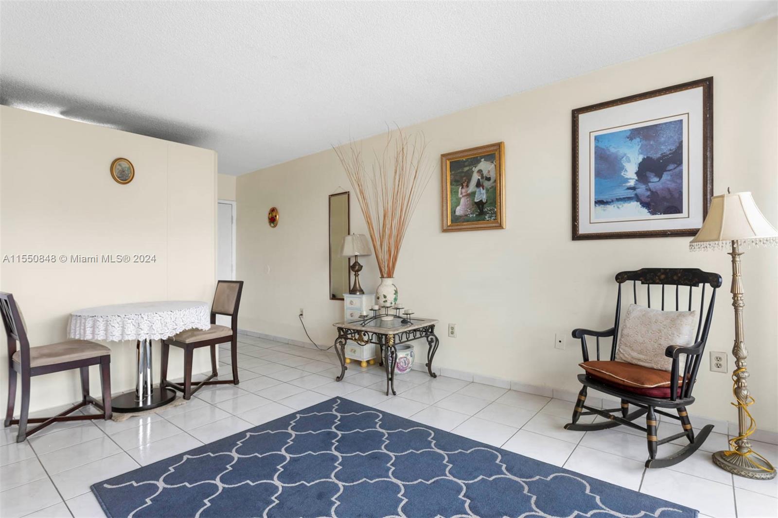 8050 NW 8th St 1305, Miami, Florida 33126, 1 Bedroom Bedrooms, ,1 BathroomBathrooms,Residential,For Sale,8050 NW 8th St 1305,A11550848