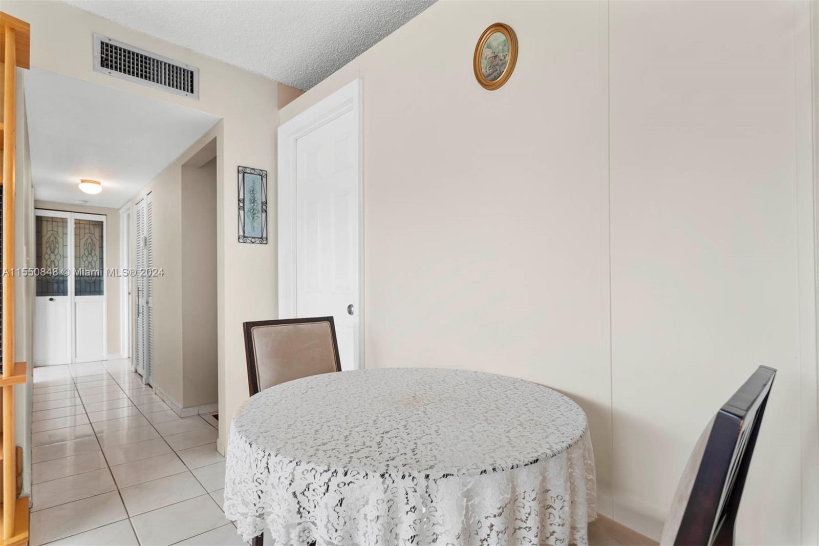 8050 NW 8th St 1305, Miami, Florida 33126, 1 Bedroom Bedrooms, ,1 BathroomBathrooms,Residential,For Sale,8050 NW 8th St 1305,A11550848