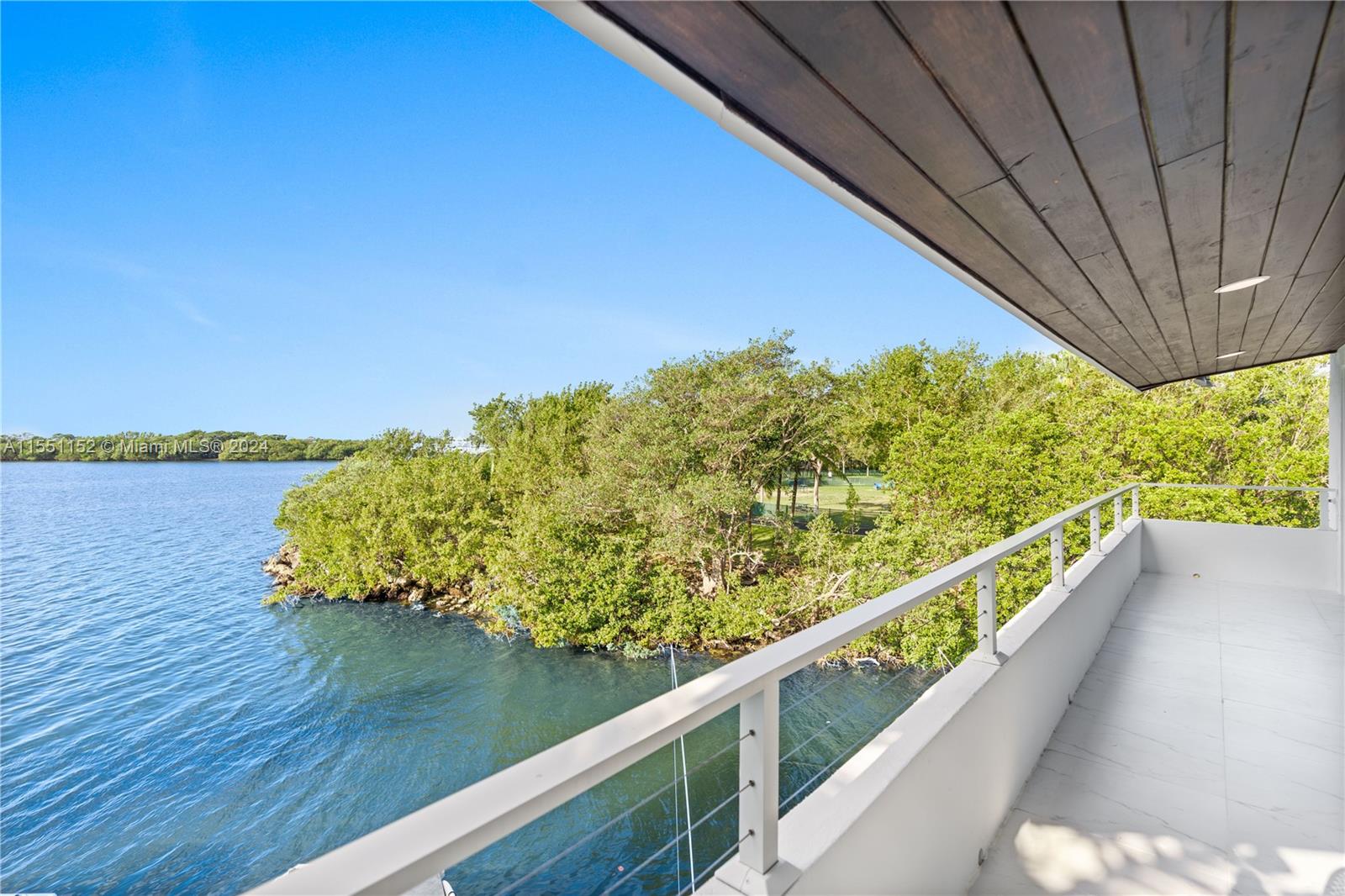 3592 Rockerman Rd 2, Miami, Florida 33133, 4 Bedrooms Bedrooms, ,3 BathroomsBathrooms,Residentiallease,For Rent,3592 Rockerman Rd 2,A11551152