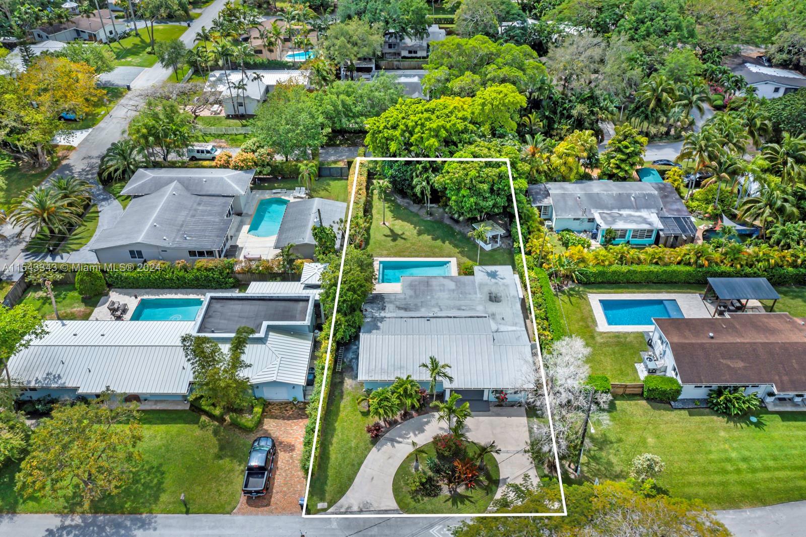 6530 75th Ter, South Miami, FL, 33143 United States, 4 Bedrooms Bedrooms, ,2 BathroomsBathrooms,Residential,For Sale,75th Ter,A11543343
