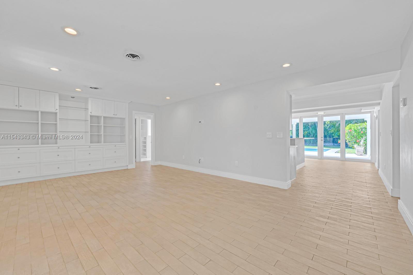 6530 75th Ter, South Miami, FL, 33143 United States, 4 Bedrooms Bedrooms, ,2 BathroomsBathrooms,Residential,For Sale,75th Ter,A11543343