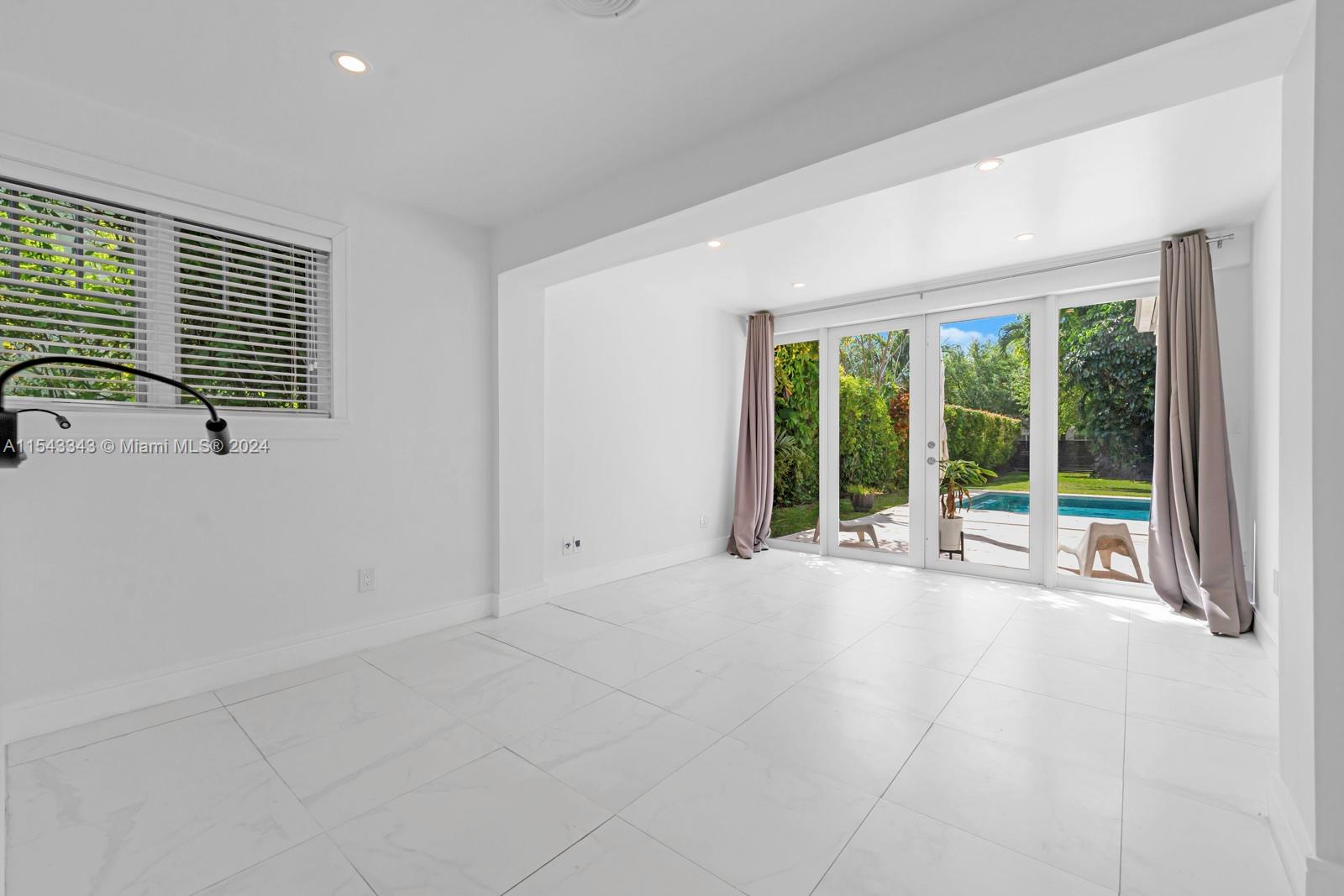 6530 75th Ter, South Miami, FL, 33143 United States, 4 Bedrooms Bedrooms, ,2 BathroomsBathrooms,Residential,For Sale,75th Ter,A11543343