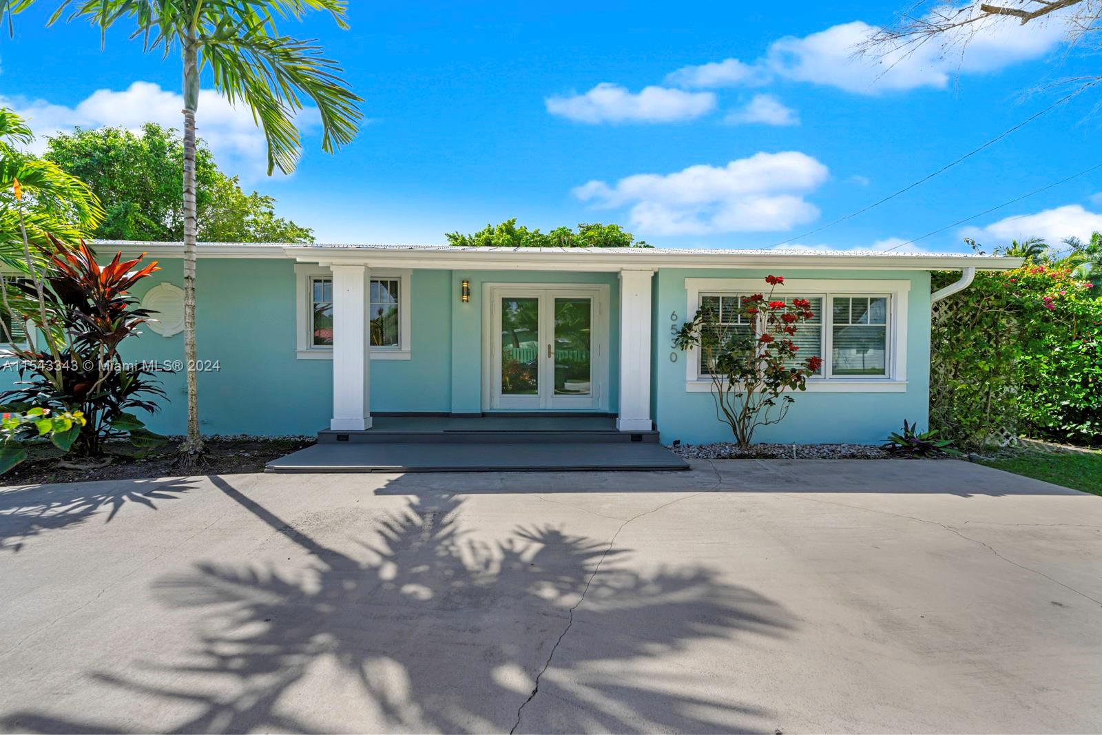 6530 75th Ter, South Miami, FL, 33143 United States, 4 Bedrooms Bedrooms, ,2 BathroomsBathrooms,Residential,For Sale,75th Ter,A11543343