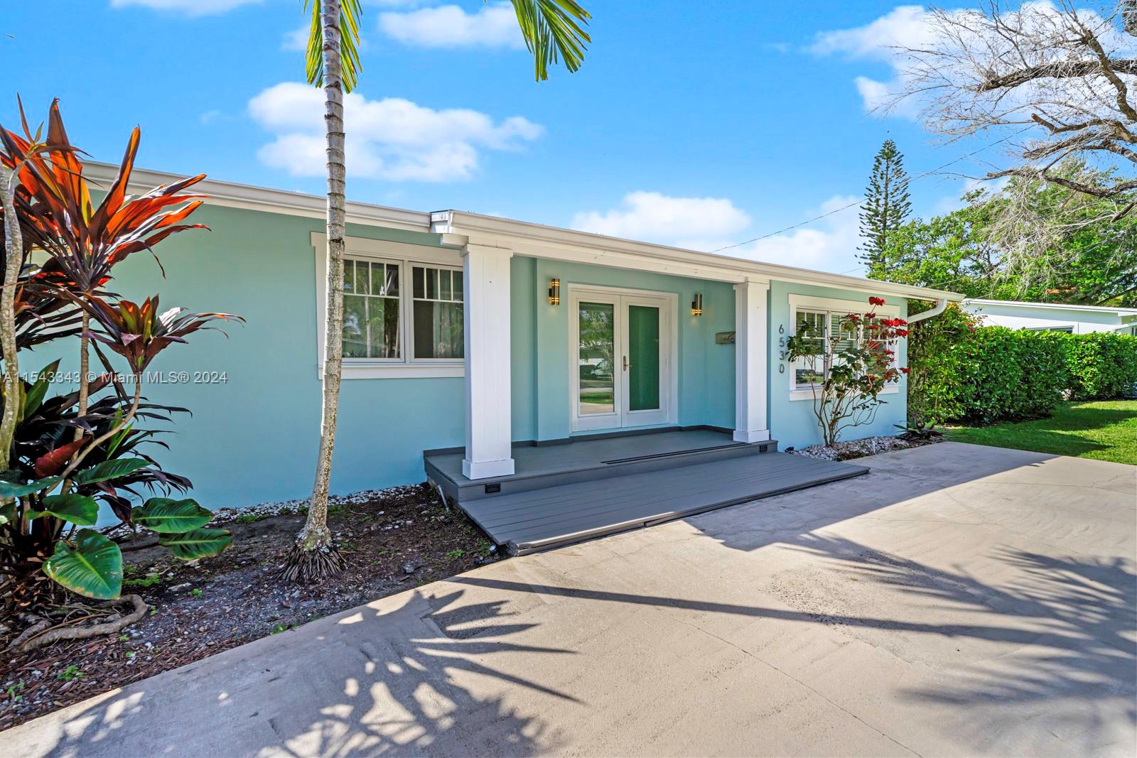 6530 75th Ter, South Miami, FL, 33143 United States, 4 Bedrooms Bedrooms, ,2 BathroomsBathrooms,Residential,For Sale,75th Ter,A11543343