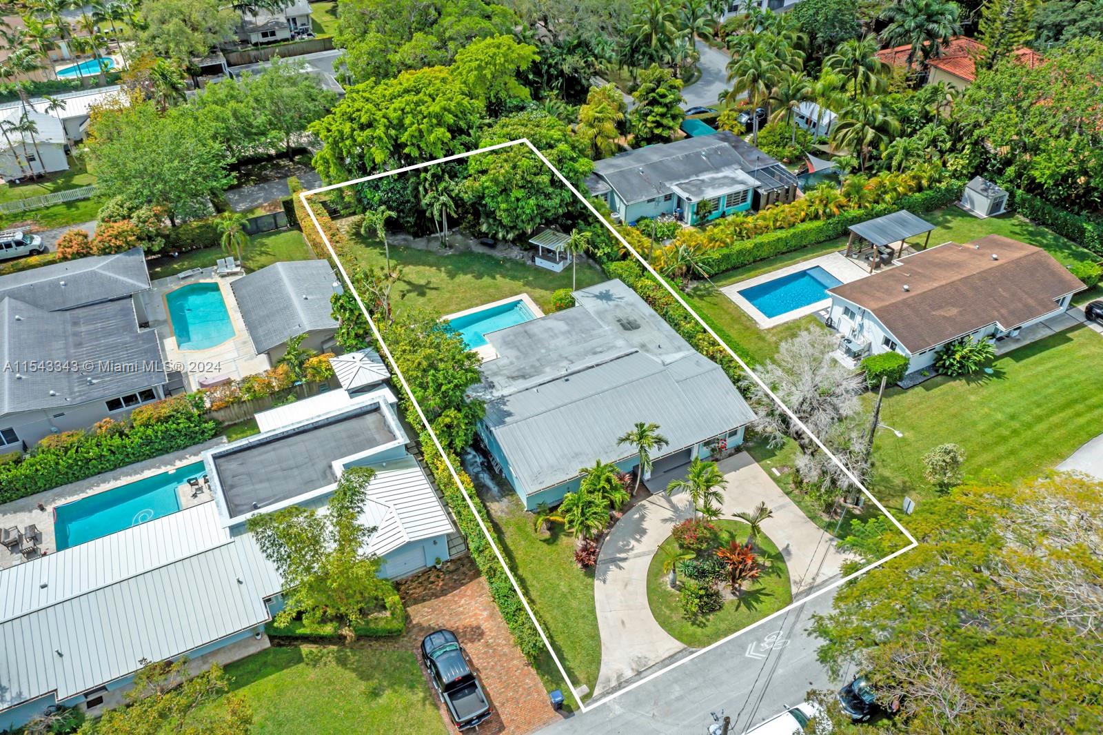 6530 75th Ter, South Miami, FL, 33143 United States, 4 Bedrooms Bedrooms, ,2 BathroomsBathrooms,Residential,For Sale,75th Ter,A11543343