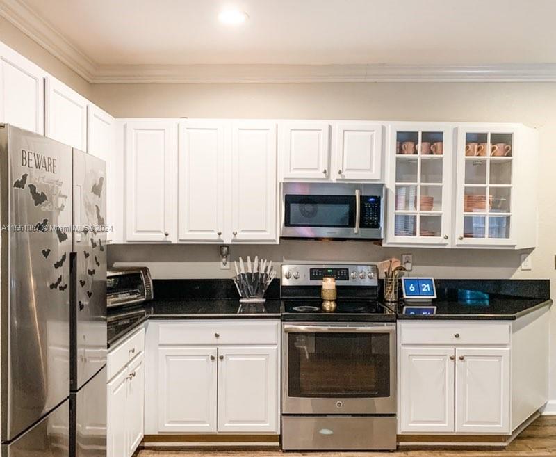 11443 SW 243 Ter, Homestead, Florida 33032, 5 Bedrooms Bedrooms, ,3 BathroomsBathrooms,Residential,For Sale,11443 SW 243 Ter,A11551357