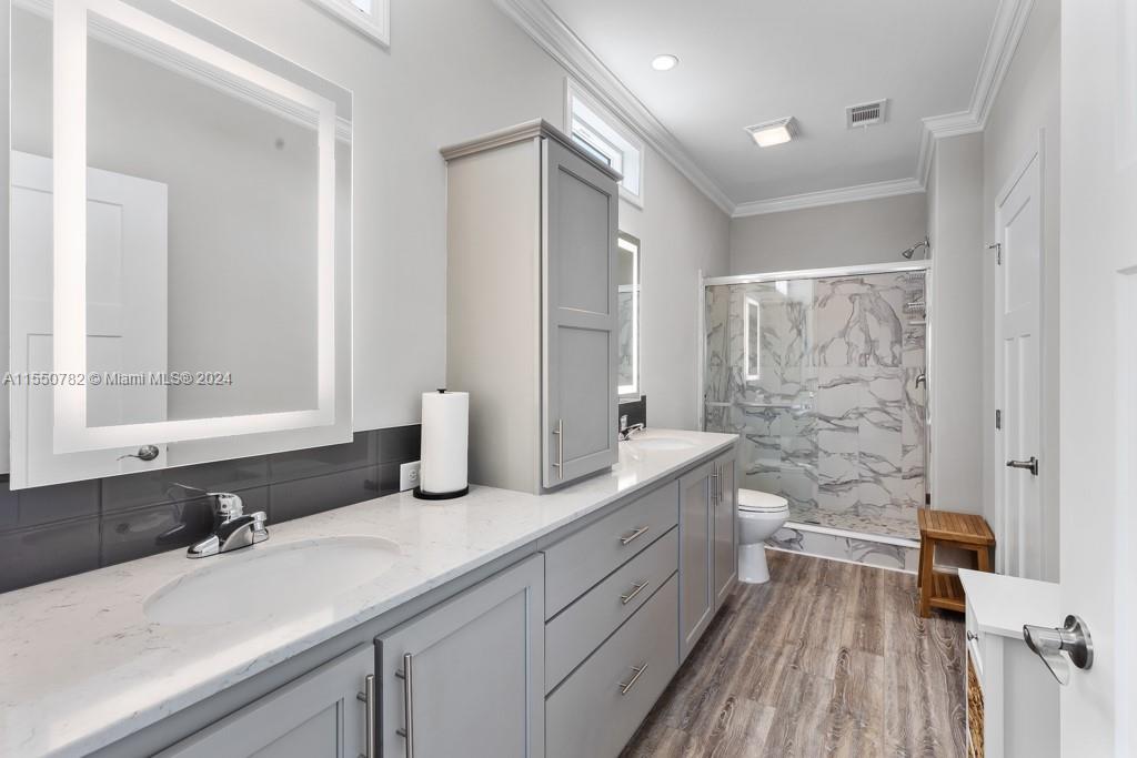 119 Aven Avenue D B, Marathon, FL, 33050 United States, 5 Bedrooms Bedrooms, ,3 BathroomsBathrooms,Residential,For Sale,Aven Avenue D B,A11550782