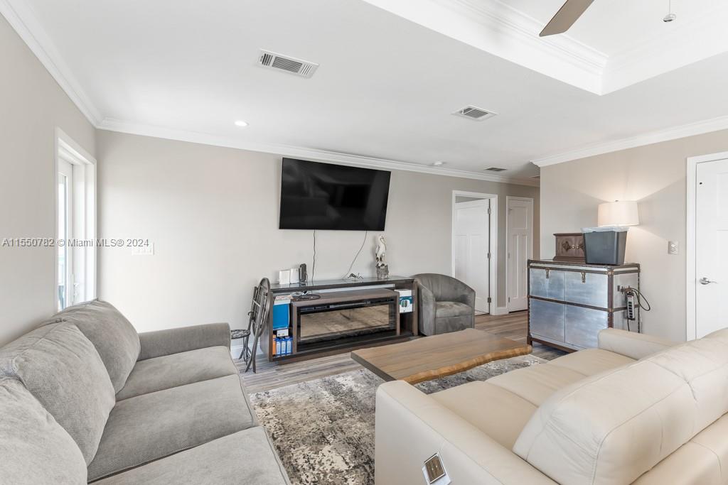 119 Aven Avenue D B, Marathon, FL, 33050 United States, 5 Bedrooms Bedrooms, ,3 BathroomsBathrooms,Residential,For Sale,Aven Avenue D B,A11550782