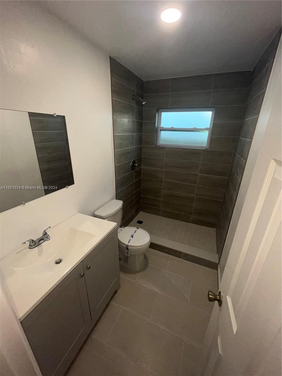 6570 Sheridan St, Hollywood, FL, 33024 United States, 5 Bedrooms Bedrooms, ,4 BathroomsBathrooms,Residential,For Sale,Sheridan St,A11551334