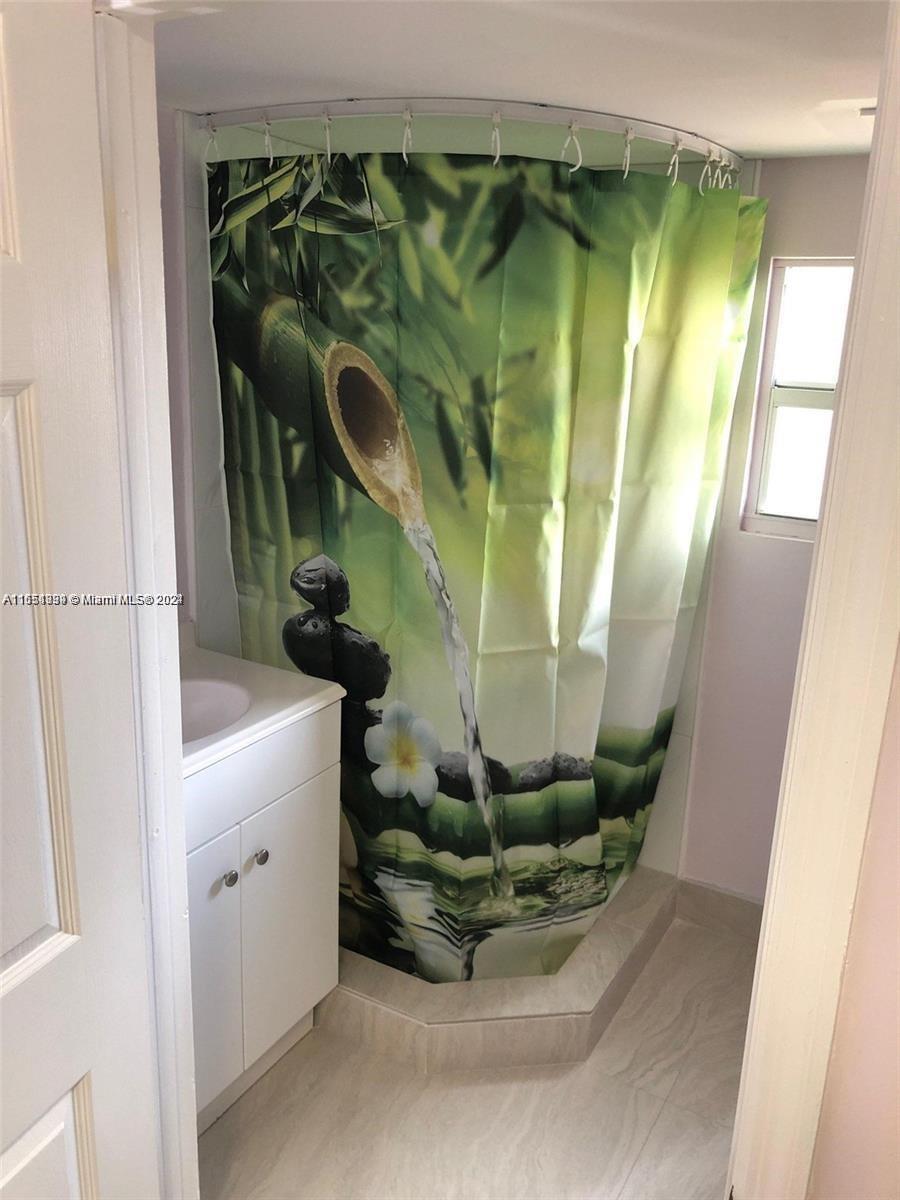 6570 Sheridan St, Hollywood, FL, 33024 United States, 5 Bedrooms Bedrooms, ,4 BathroomsBathrooms,Residential,For Sale,Sheridan St,A11551334