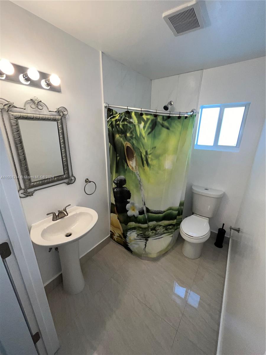 6570 Sheridan St, Hollywood, FL, 33024 United States, 5 Bedrooms Bedrooms, ,4 BathroomsBathrooms,Residential,For Sale,Sheridan St,A11551334