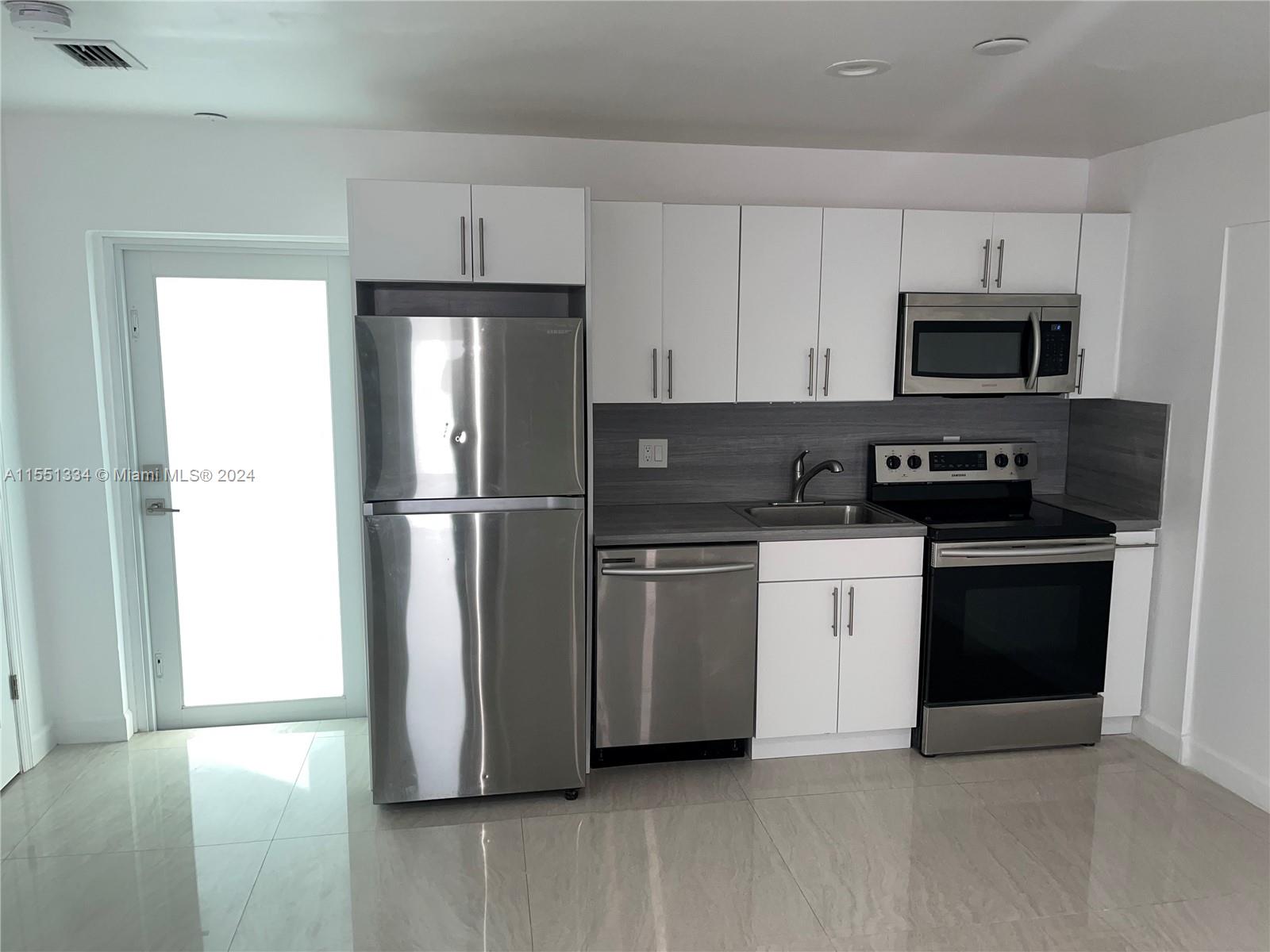 6570 Sheridan St, Hollywood, FL, 33024 United States, 5 Bedrooms Bedrooms, ,4 BathroomsBathrooms,Residential,For Sale,Sheridan St,A11551334