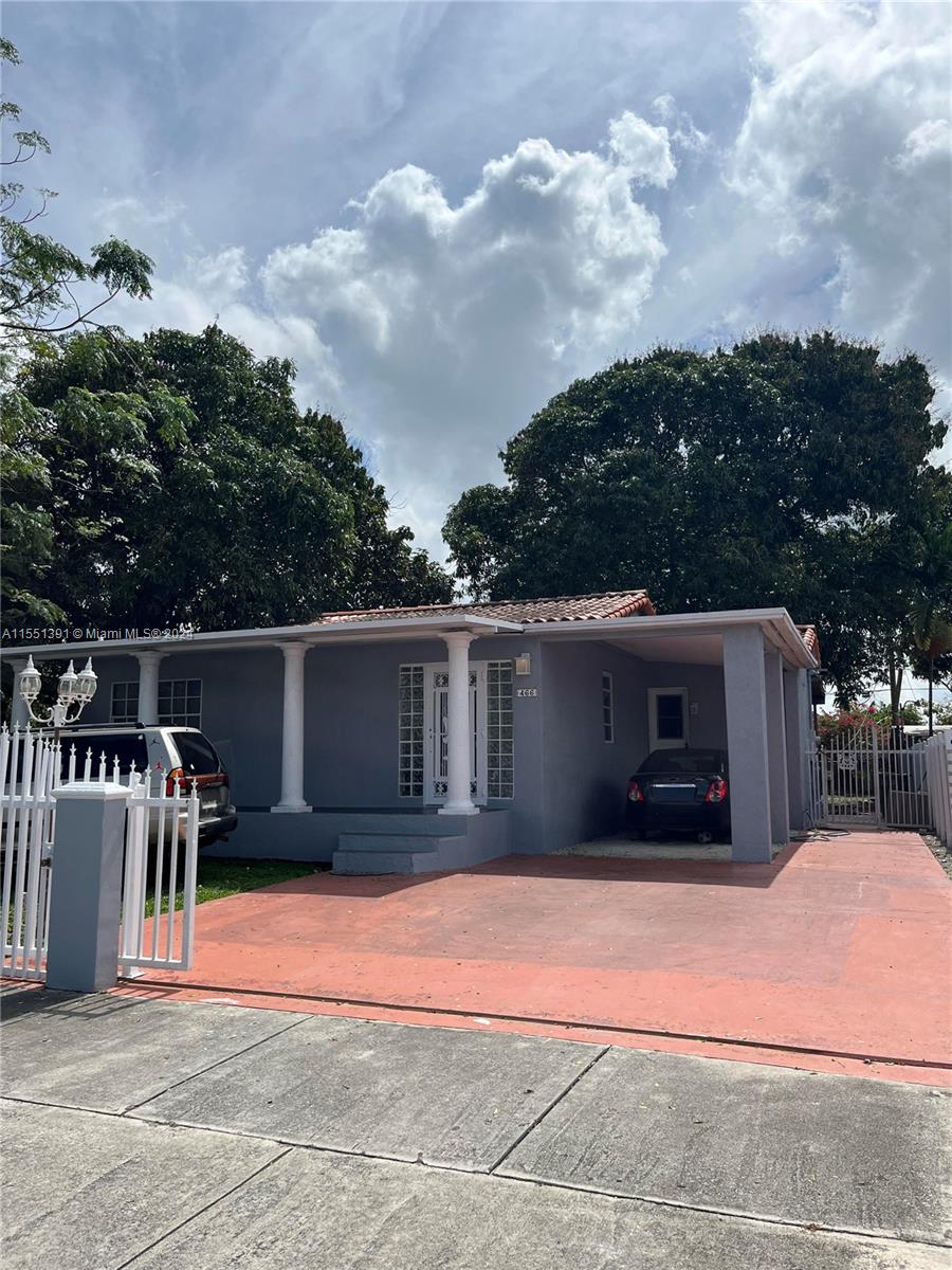466 19th St, Hialeah, FL, 33013 United States, 2 Bedrooms Bedrooms, ,2 BathroomsBathrooms,Residential,For Sale,19th St,A11551391