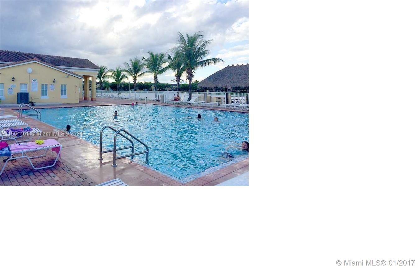 2731 SE 17th Ave 209, Homestead, Florida 33035, 3 Bedrooms Bedrooms, ,2 BathroomsBathrooms,Residential,For Sale,2731 SE 17th Ave 209,A11551105