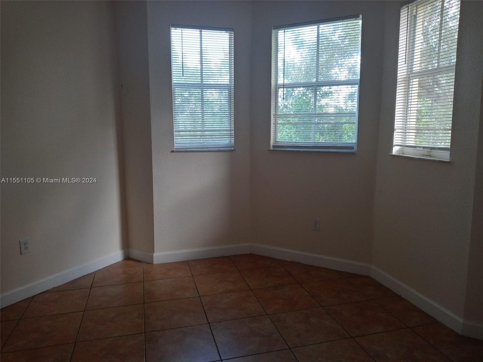 2731 17th Ave, Homestead, FL, 33035 United States, 3 Bedrooms Bedrooms, ,2 BathroomsBathrooms,Residential,For Sale,17th Ave,A11551105