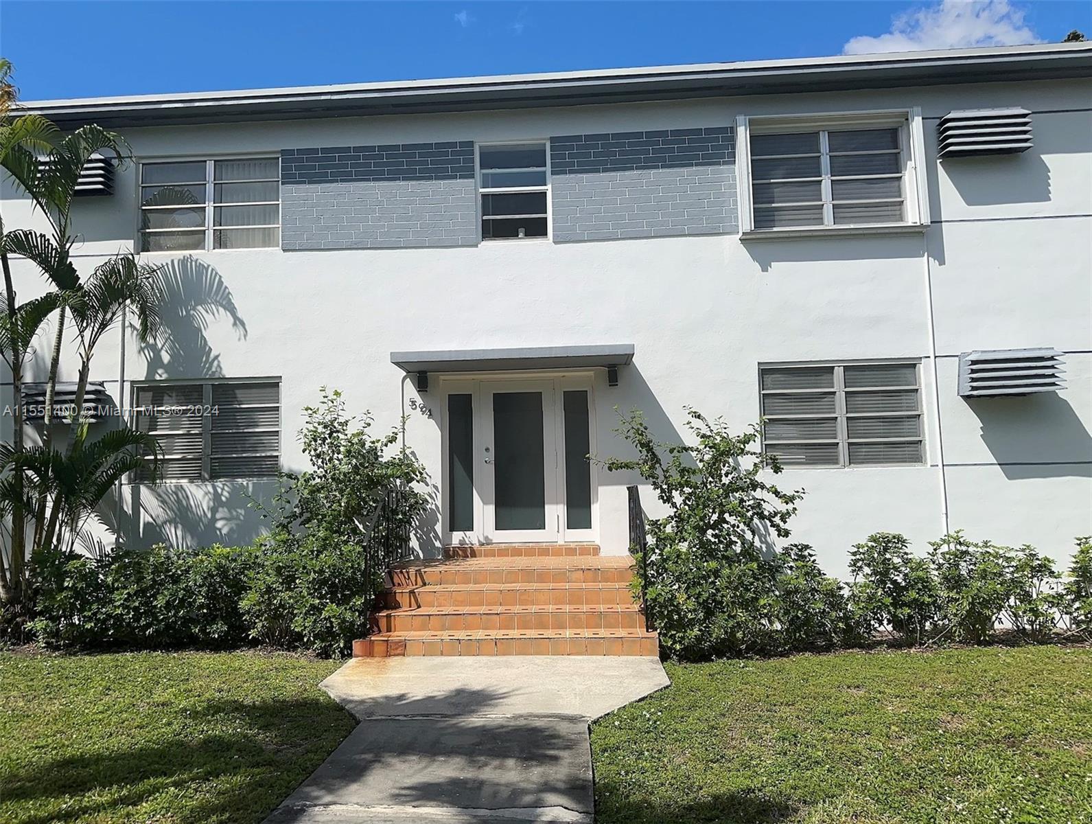 594 10th St, Miami, FL, 33130 United States, 2 Bedrooms Bedrooms, ,1 BathroomBathrooms,Residential,For Sale,10th St,A11551400