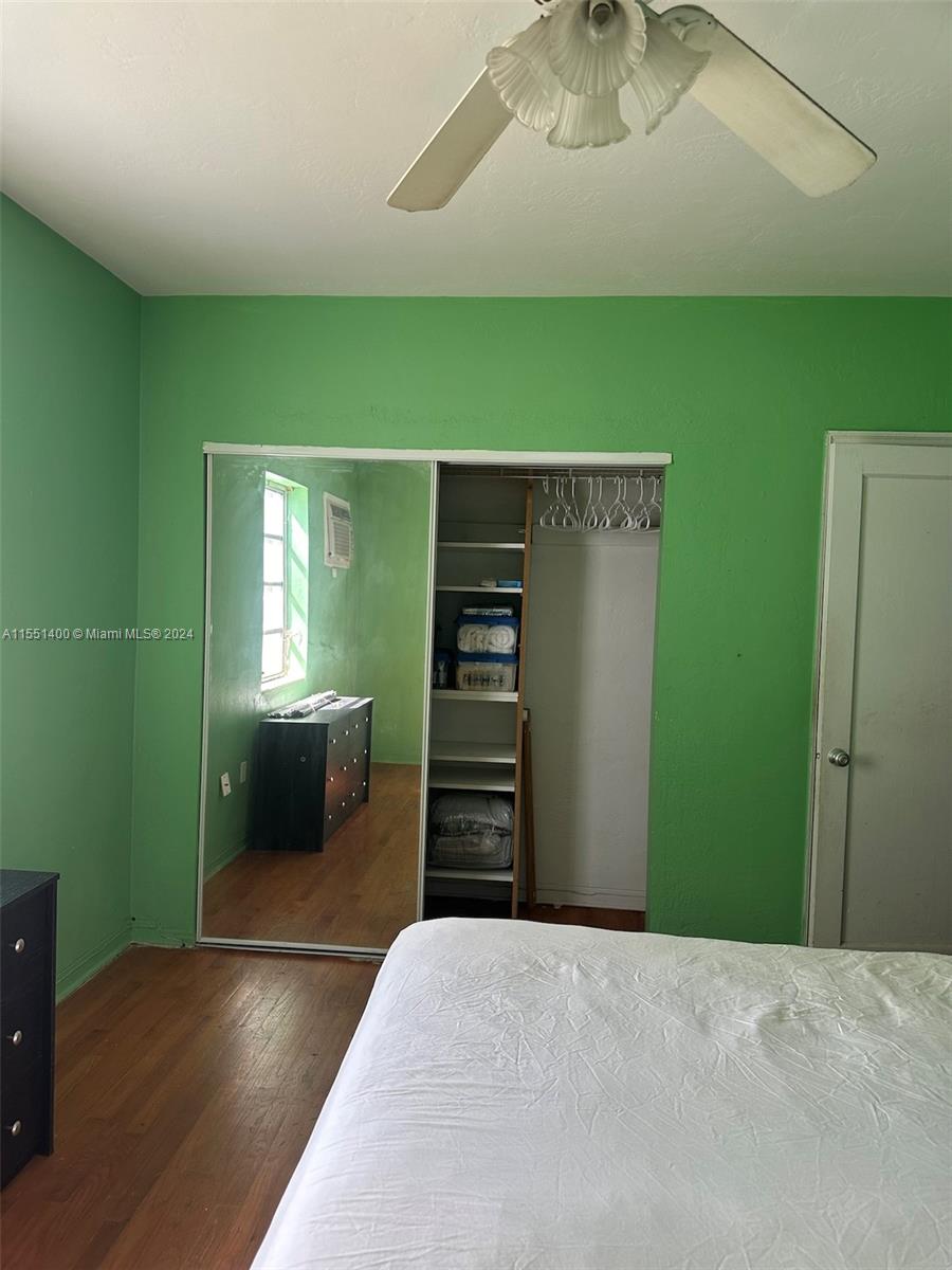 594 10th St, Miami, FL, 33130 United States, 2 Bedrooms Bedrooms, ,1 BathroomBathrooms,Residential,For Sale,10th St,A11551400