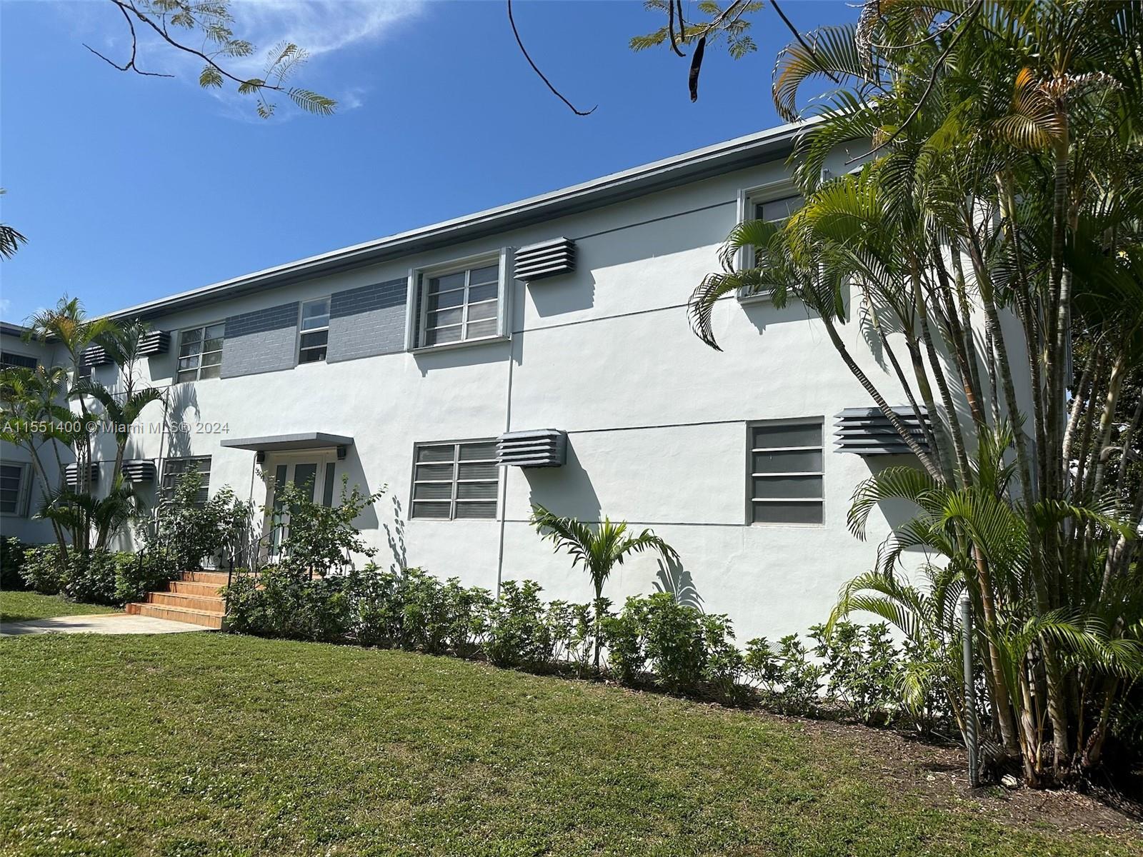 594 10th St, Miami, FL, 33130 United States, 2 Bedrooms Bedrooms, ,1 BathroomBathrooms,Residential,For Sale,10th St,A11551400