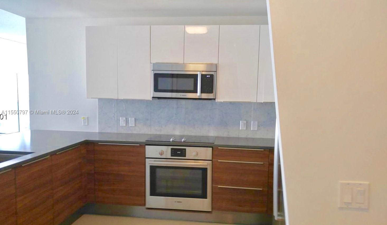 601 27TH ST, Miami, FL, 33137 United States, 2 Bedrooms Bedrooms, ,2 BathroomsBathrooms,Residential,For Sale,27TH ST,A11550797