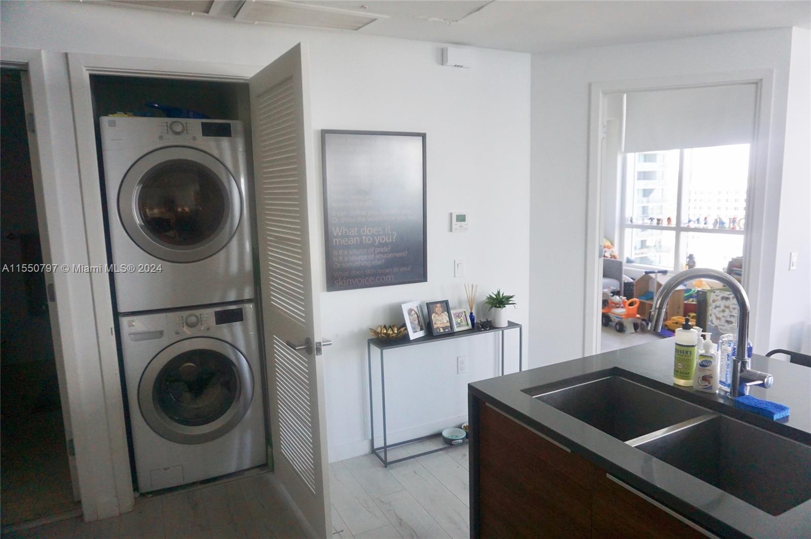 601 27TH ST, Miami, FL, 33137 United States, 2 Bedrooms Bedrooms, ,2 BathroomsBathrooms,Residential,For Sale,27TH ST,A11550797