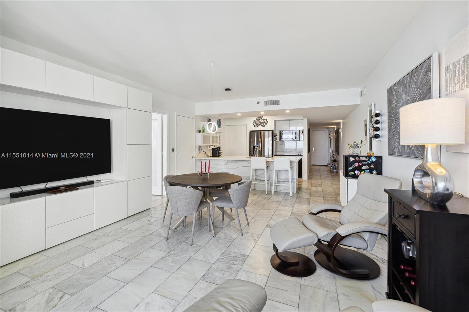 1830 OCEAN DR, Hallandale Beach, FL, 33009 United States, 2 Bedrooms Bedrooms, ,2 BathroomsBathrooms,Residential,For Sale,OCEAN DR,A11551014