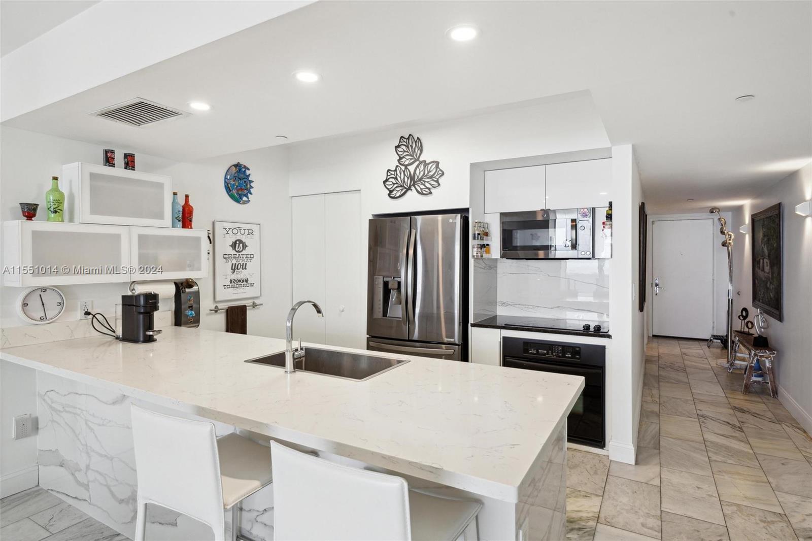 1830 OCEAN DR, Hallandale Beach, FL, 33009 United States, 2 Bedrooms Bedrooms, ,2 BathroomsBathrooms,Residential,For Sale,OCEAN DR,A11551014