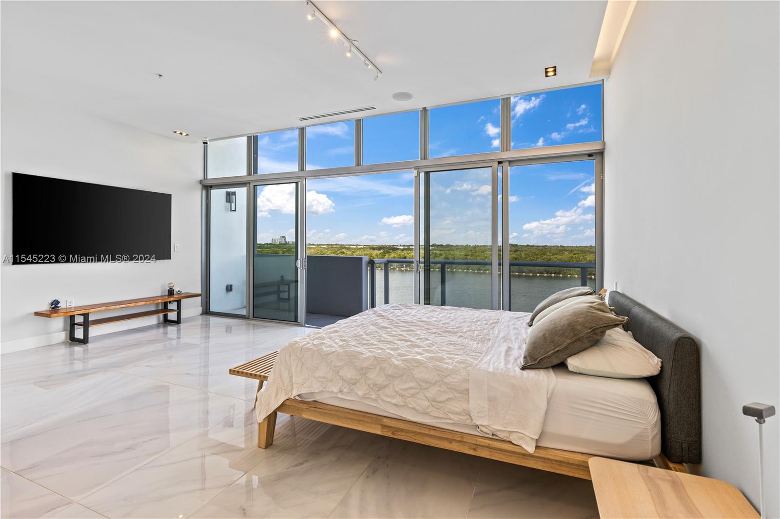 2890 N Ocean Dr 2890, Hollywood, Florida 33019, 3 Bedrooms Bedrooms, ,3 BathroomsBathrooms,Residential,For Sale,2890 N Ocean Dr 2890,A11545223