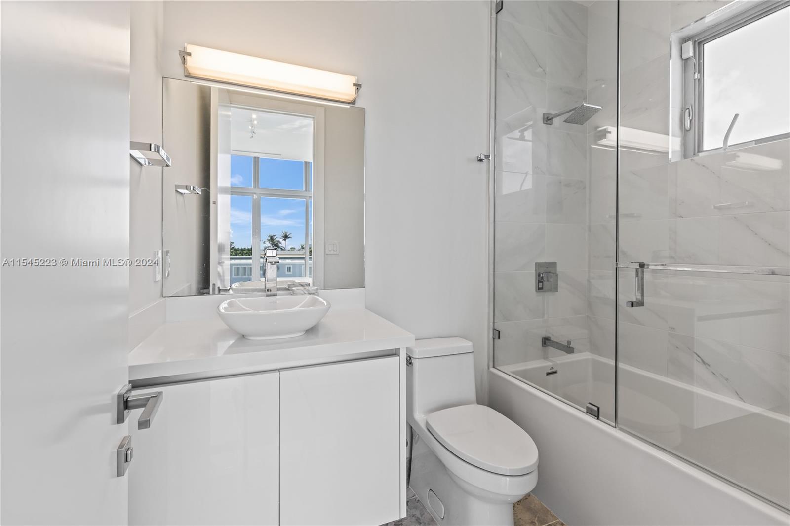 2890 Ocean Dr, Hollywood, FL, 33019 United States, 3 Bedrooms Bedrooms, ,3 BathroomsBathrooms,Residential,For Sale,Ocean Dr,A11545223