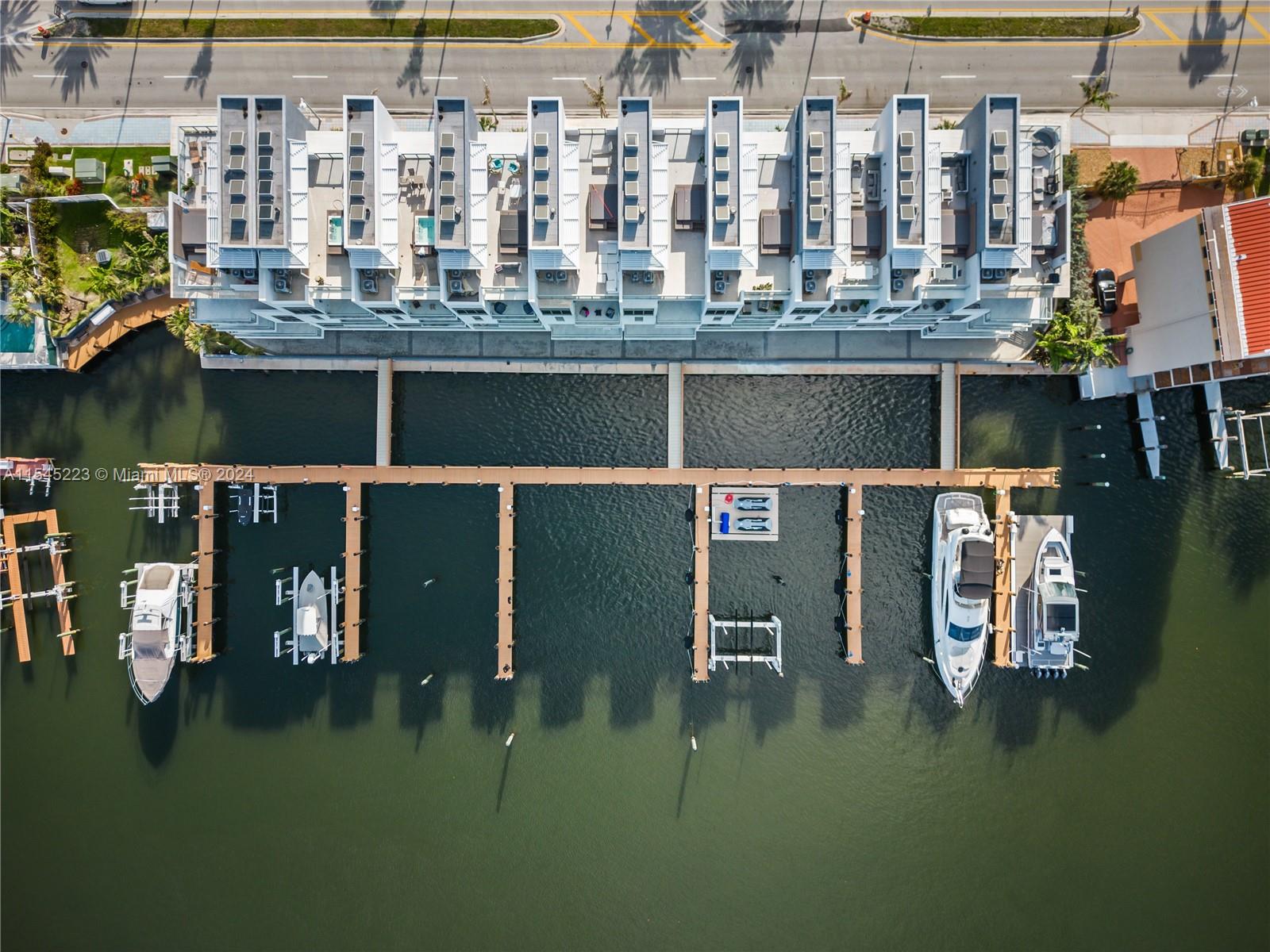 2890 N Ocean Dr 2890, Hollywood, Florida 33019, 3 Bedrooms Bedrooms, ,3 BathroomsBathrooms,Residential,For Sale,2890 N Ocean Dr 2890,A11545223