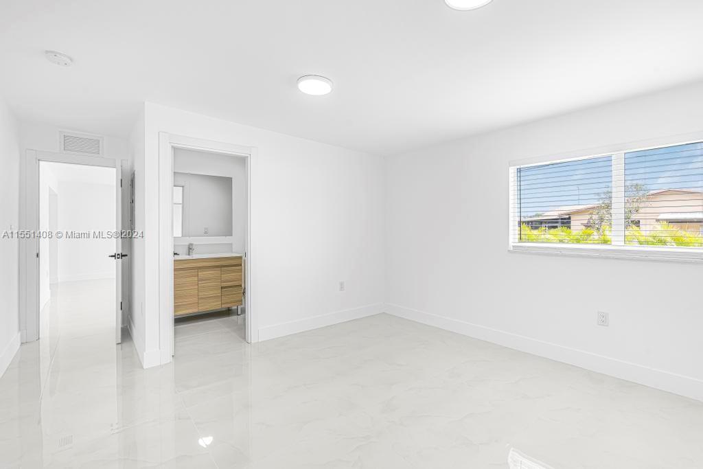 3469 14th Ct, Hialeah, FL, 33012 United States, 4 Bedrooms Bedrooms, ,2 BathroomsBathrooms,Residential,For Sale,14th Ct,A11551408