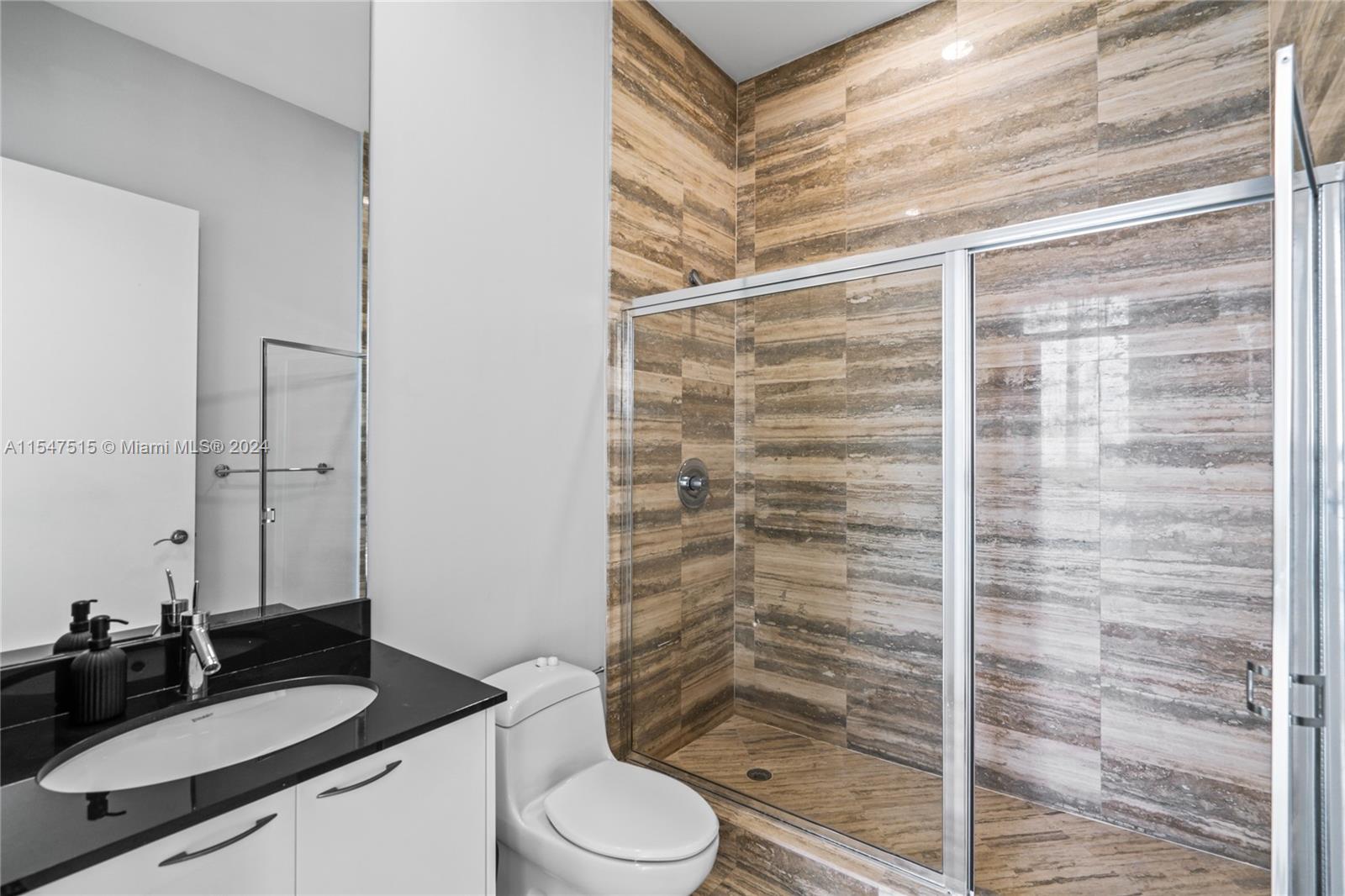 16001 Collins Ave 4204, Sunny Isles Beach, Florida 33160, 3 Bedrooms Bedrooms, ,3 BathroomsBathrooms,Residentiallease,For Rent,16001 Collins Ave 4204,A11547515