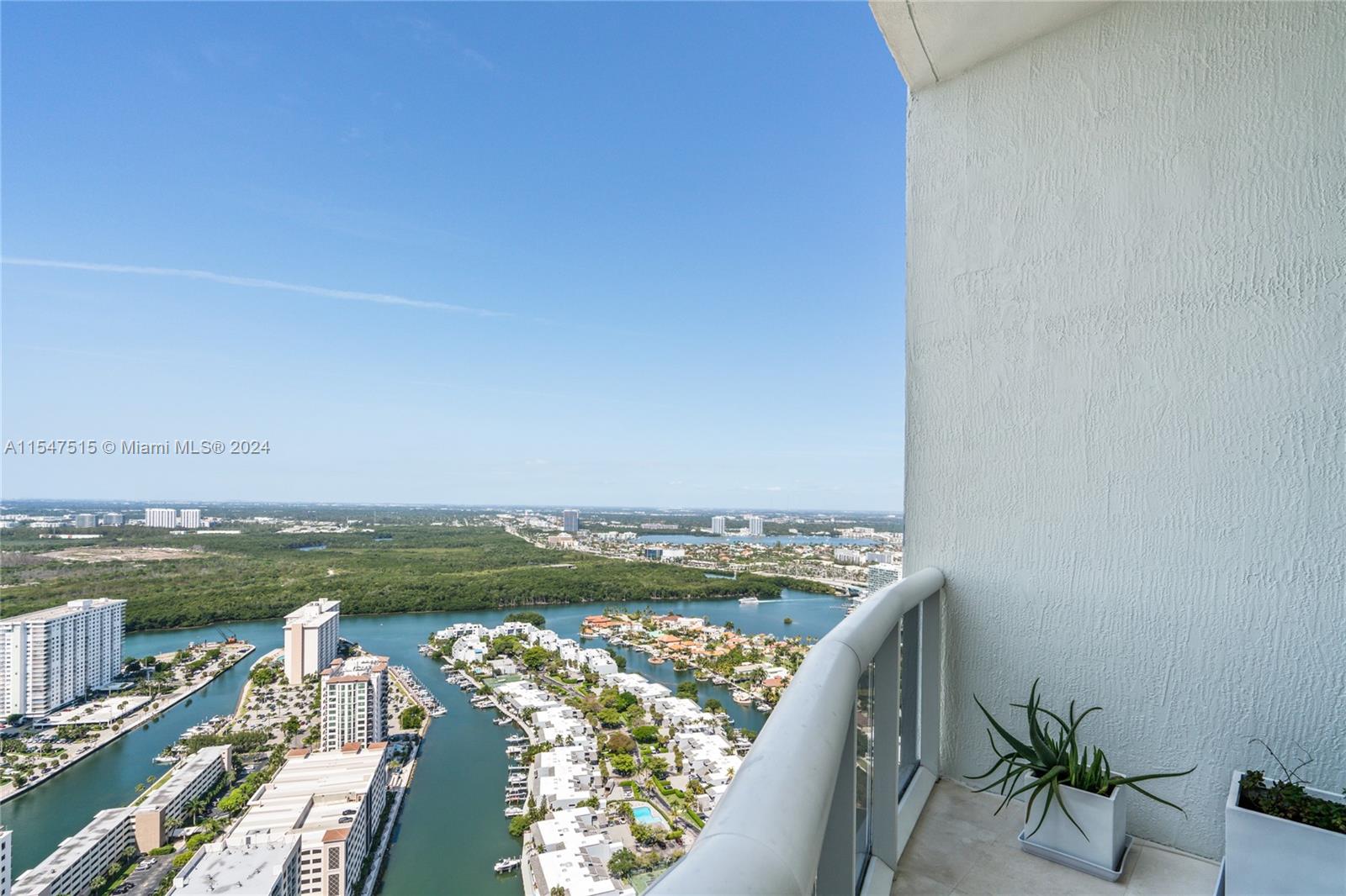 16001 Collins Ave 4204, Sunny Isles Beach, Florida 33160, 3 Bedrooms Bedrooms, ,3 BathroomsBathrooms,Residentiallease,For Rent,16001 Collins Ave 4204,A11547515