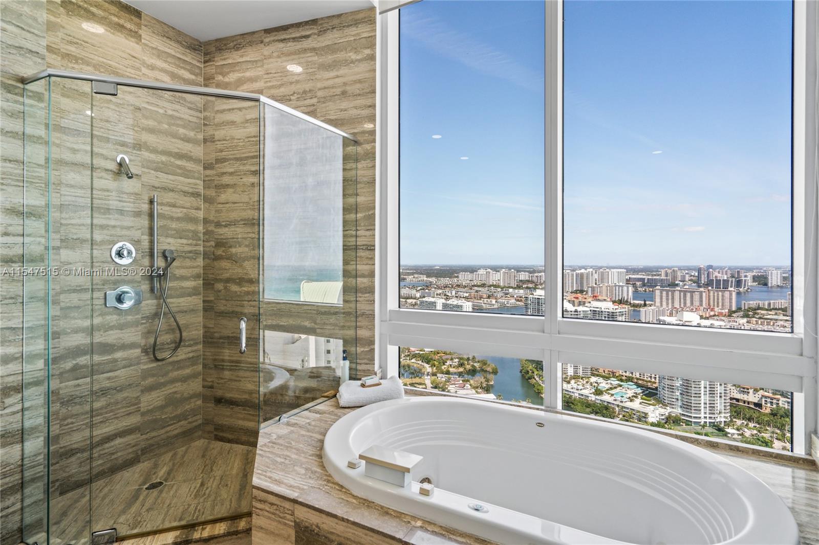 16001 Collins Ave 4204, Sunny Isles Beach, Florida 33160, 3 Bedrooms Bedrooms, ,3 BathroomsBathrooms,Residentiallease,For Rent,16001 Collins Ave 4204,A11547515