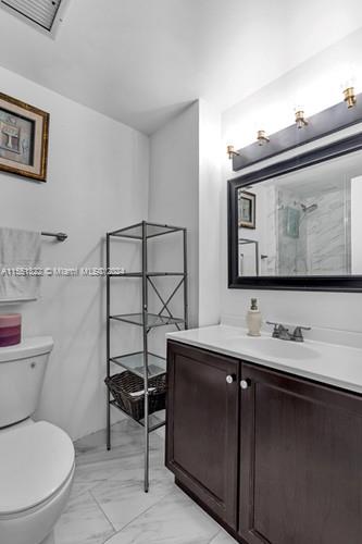 4200 Hillcrest Dr 201, Hollywood, Florida 33021, 2 Bedrooms Bedrooms, ,2 BathroomsBathrooms,Residential,For Sale,4200 Hillcrest Dr 201,A11551322