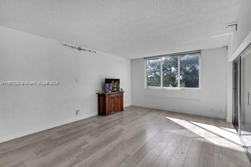 4200 Hillcrest Dr 201, Hollywood, Florida 33021, 2 Bedrooms Bedrooms, ,2 BathroomsBathrooms,Residential,For Sale,4200 Hillcrest Dr 201,A11551322