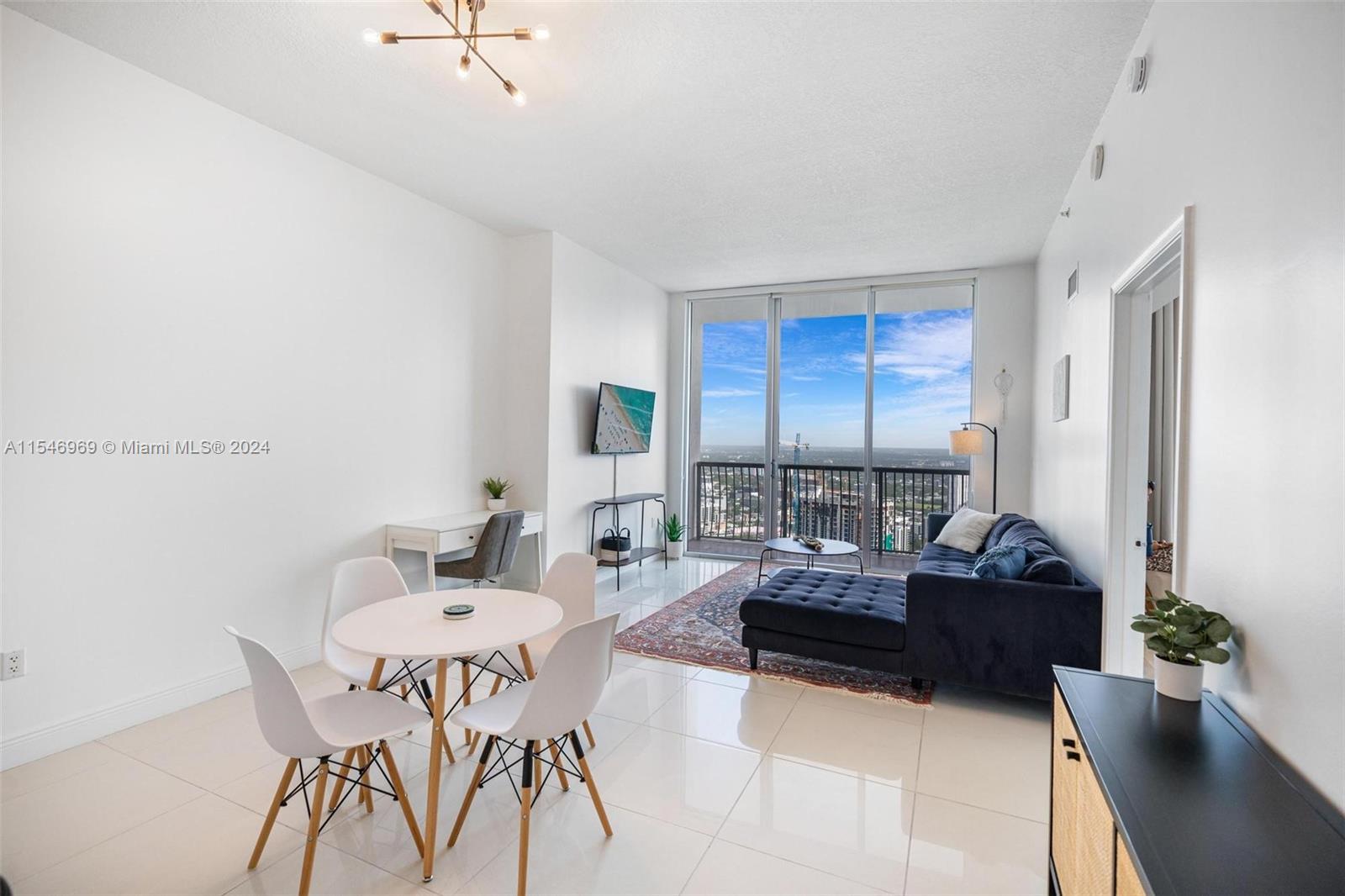 1750 N Bayshore Dr 5611, Miami, Florida 33132, 1 Bedroom Bedrooms, ,1 BathroomBathrooms,Residential,For Sale,1750 N Bayshore Dr 5611,A11546969