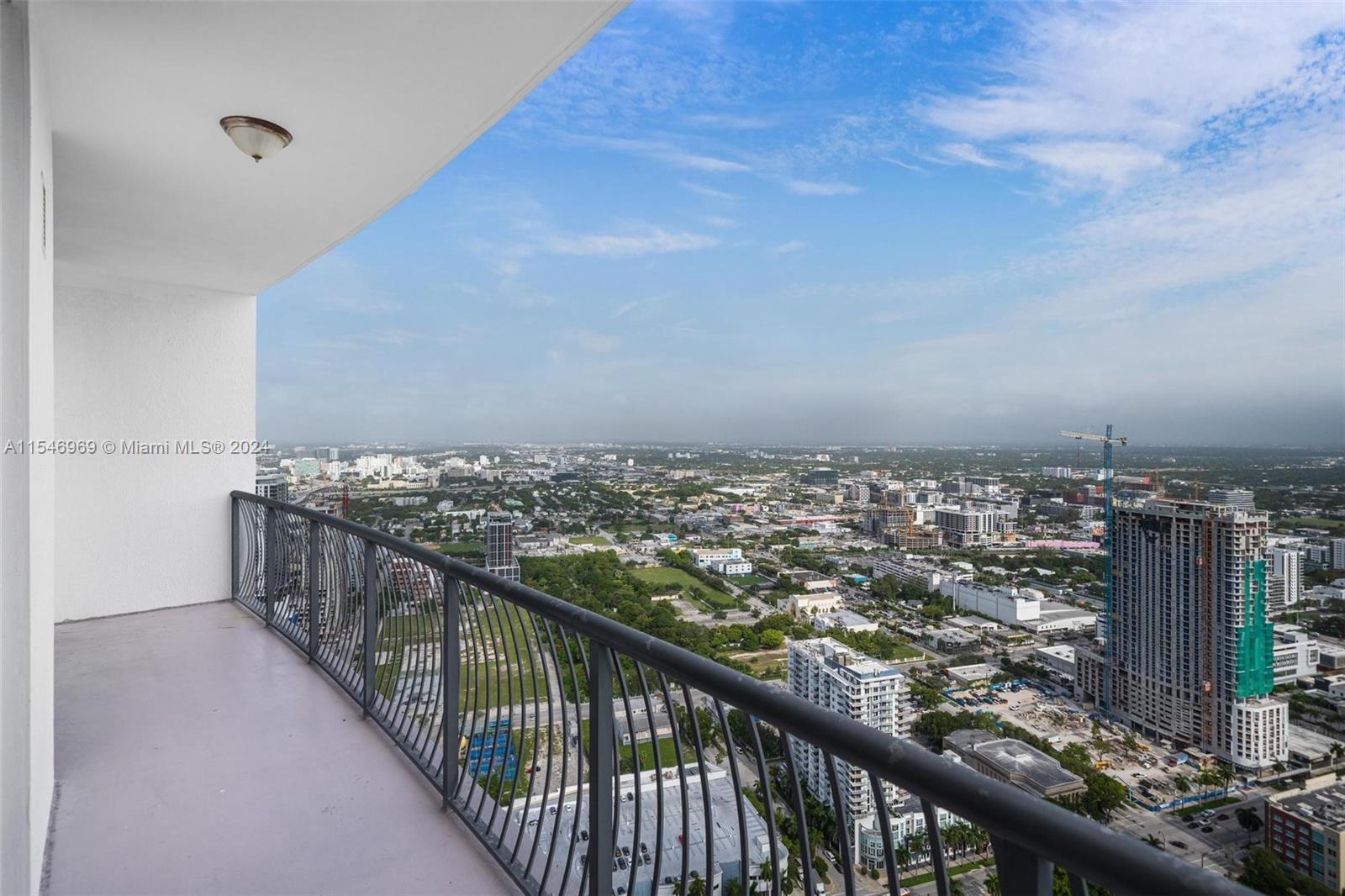 1750 N Bayshore Dr 5611, Miami, Florida 33132, 1 Bedroom Bedrooms, ,1 BathroomBathrooms,Residential,For Sale,1750 N Bayshore Dr 5611,A11546969